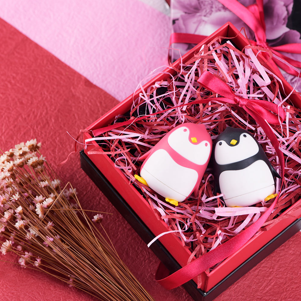 Amazon's best-selling gift products 2025 new Penguin novelty gift trends
