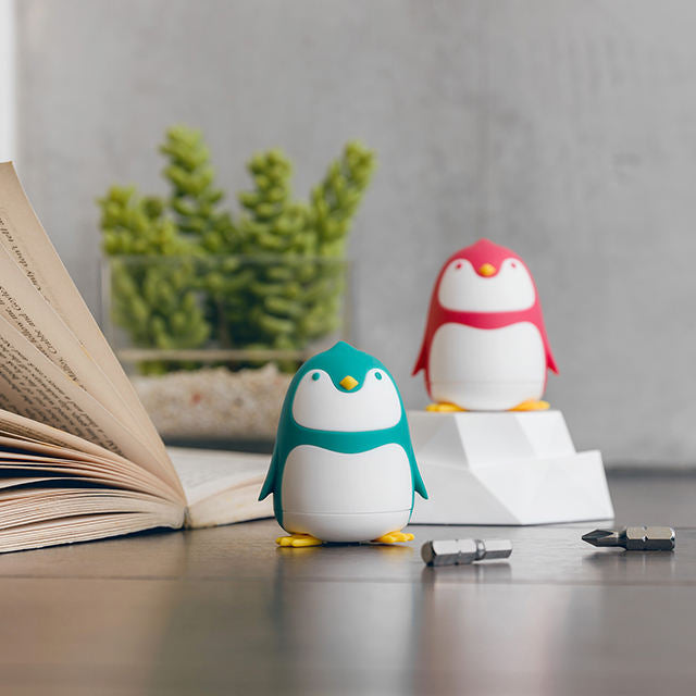 Amazon's best-selling gift products 2025 new Penguin novelty gift trends